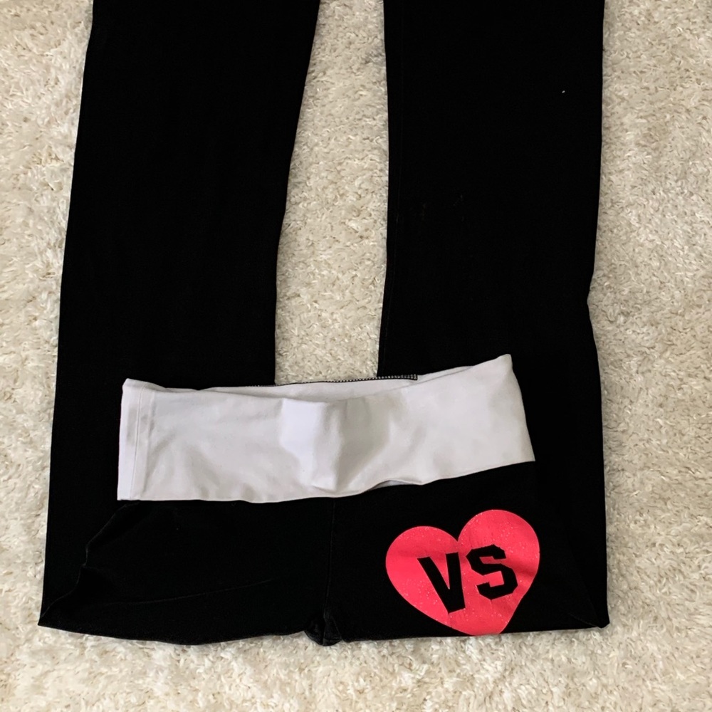 Victoria’s Secret pink yoga leggings